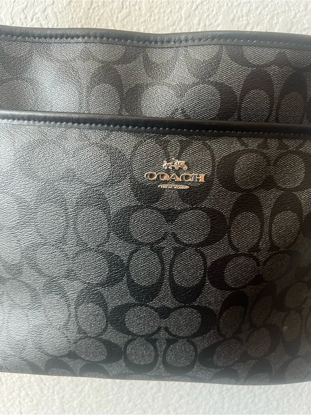 Coach Black Signature Crossbody Bag F29210 rarely used - Picture 3 of 16